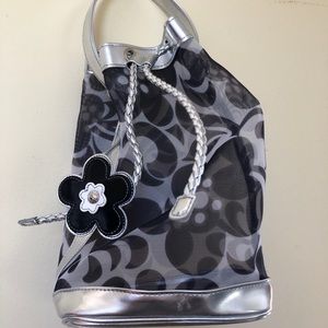 Vera Bradley mesh drawstring night and day